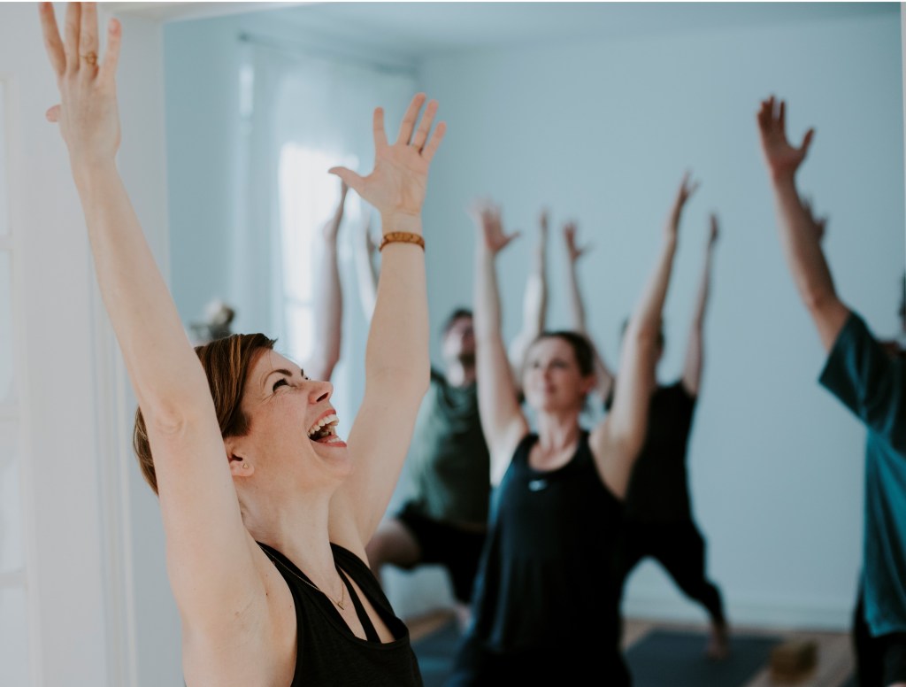Freitag: Yoga Music Flow – der beste Start ins&nbsp;Wochenende